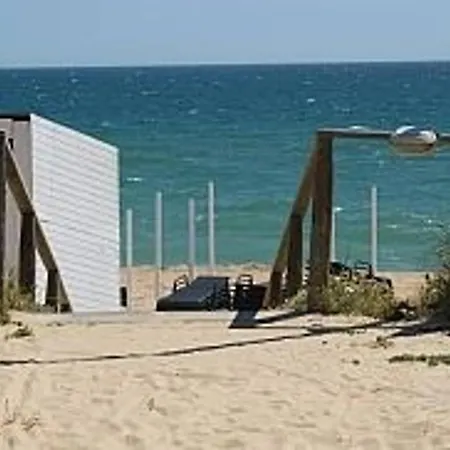 Quadradinhos 46q Located Close To The Tennis Courts And Just 100m From The Famous Restaurant Villa *