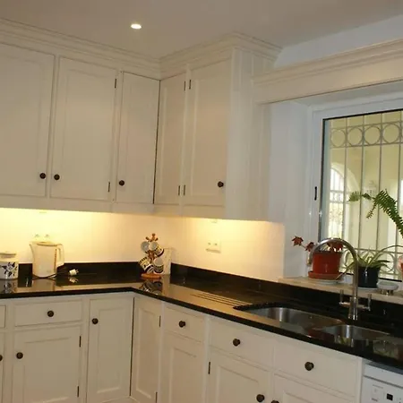 Quadradinhos 46q Located Close To The Tennis Courts And Just 100m From The Famous Restaurant Villa *